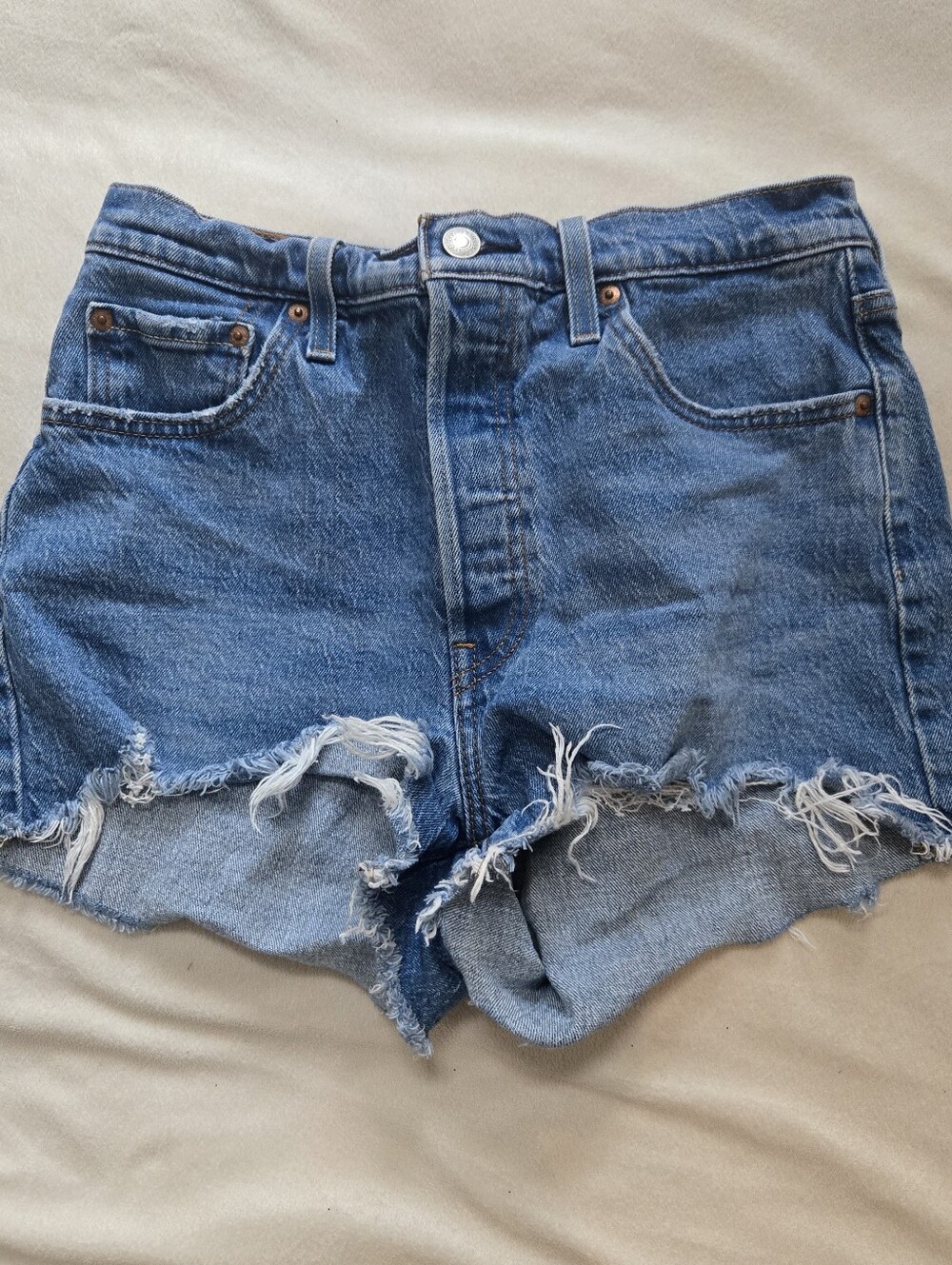 Levi's Shorts Womens Raw Hem Denim Shorts Size W29
